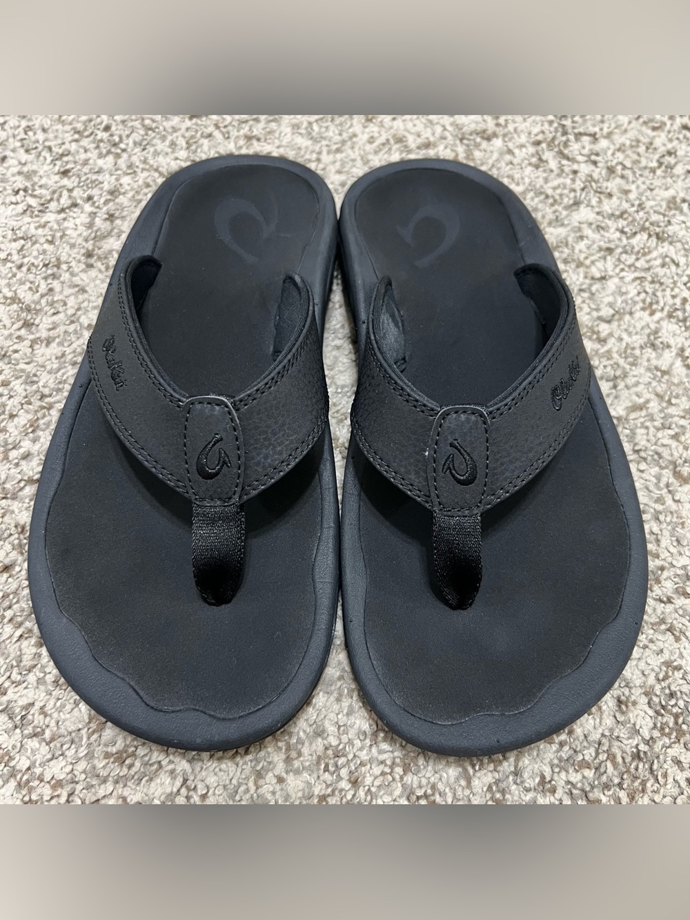 OluKai Ohana Men’s Beach Sandals Black Size 7
